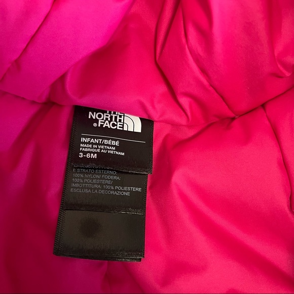 Northface Snowsuit 3-6M - Picture 5 of 10